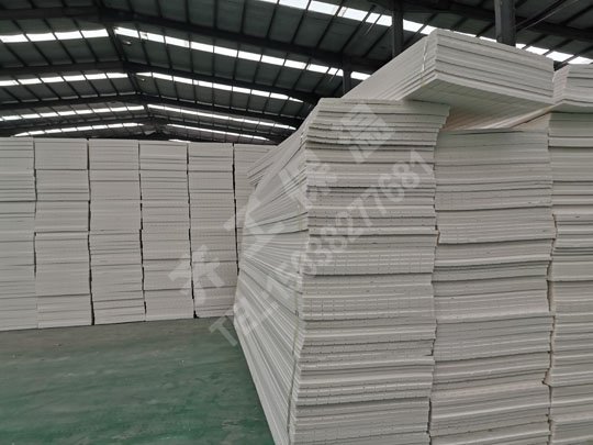 XPS板的吸水率和質地 XPS板的吸水率和質地